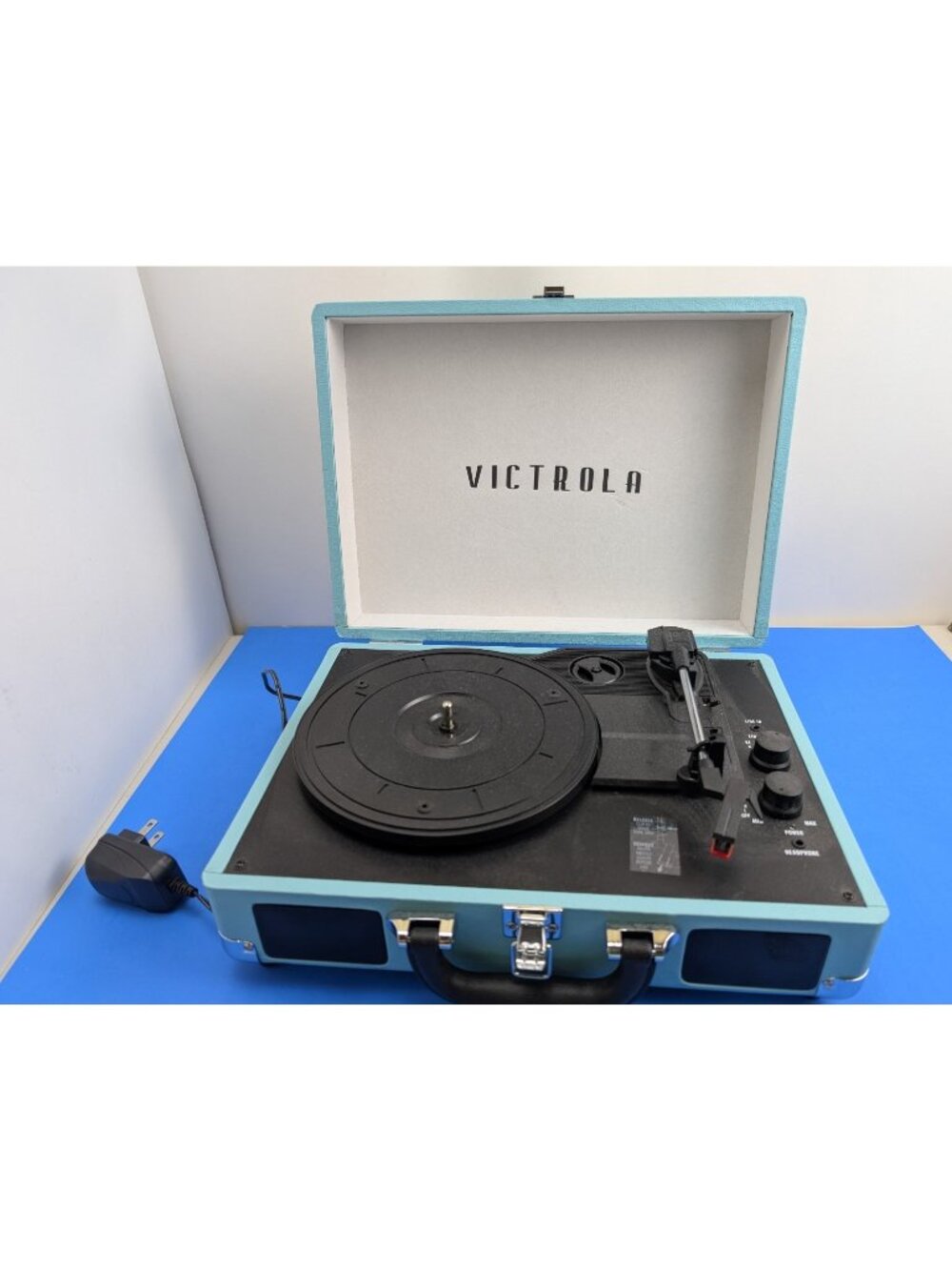 Victrola Bluetooth Suitcase Record Player Turntable Teal Blue VSC-550BT